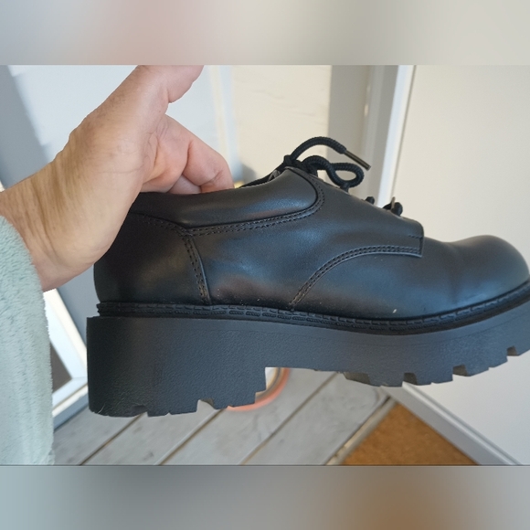 Mudd - Picture 6 of 9